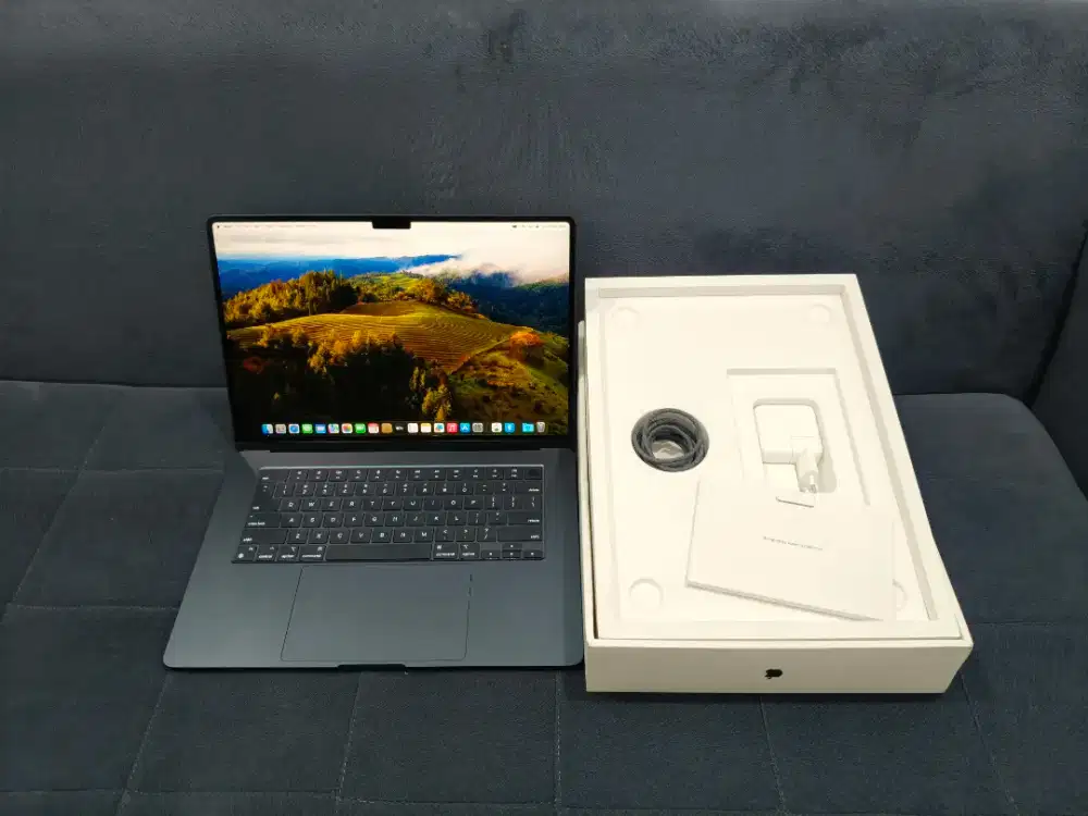 MacBook Air 15 2024 MRYU4 Apple M3 RAM 8GB SSD 256GB Fullset No Minus