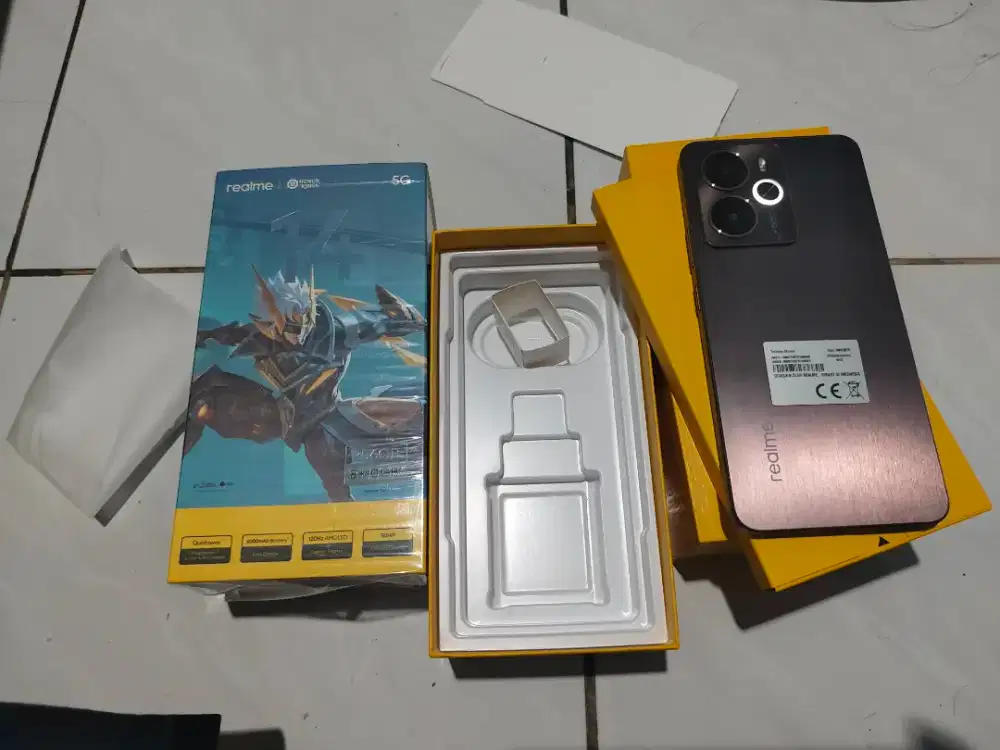 Realme 14 5G ram 8/256 gb second hp dus