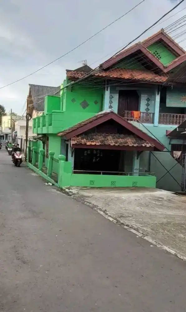 Rumah second dijual murah pinggir jalan 375jt(80m²) Cilodong Depok