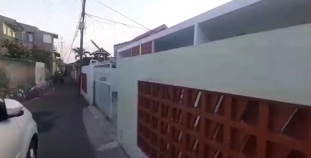 Kontrakan Ciracas, Renovasi Baru, Bebas Banjir