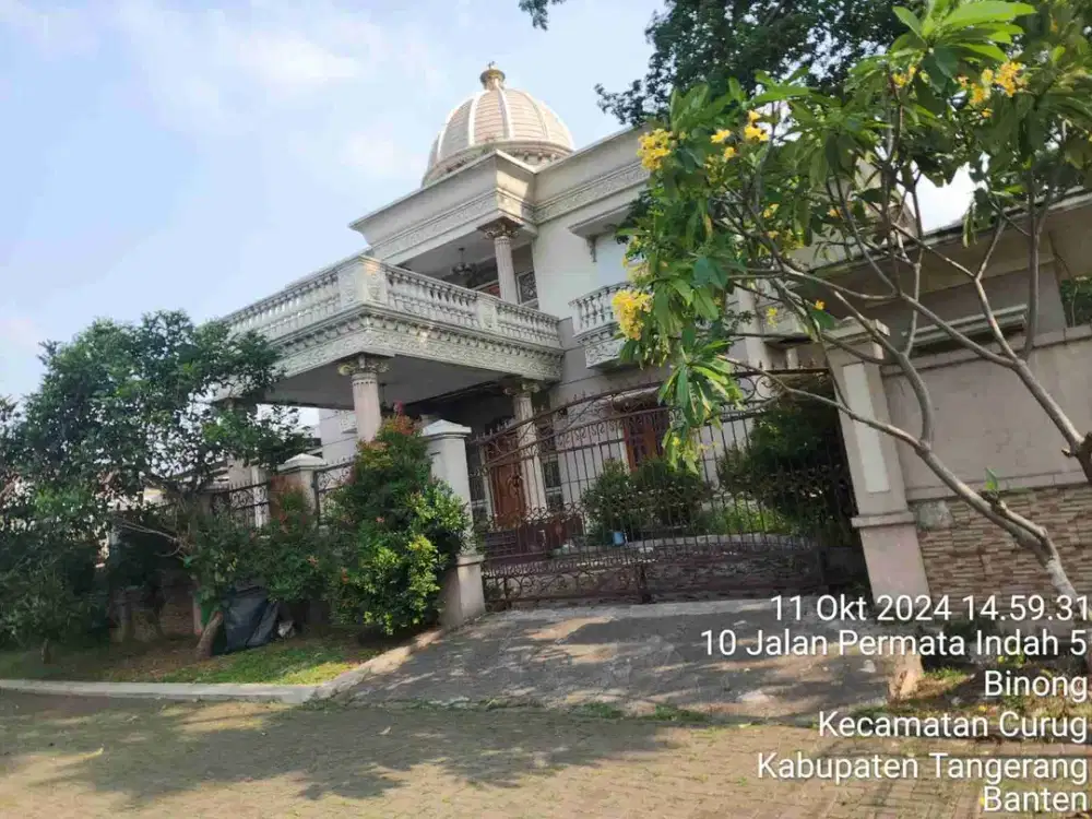 Di lelang rumah mewah Cluster Millenium Tangerang, banten