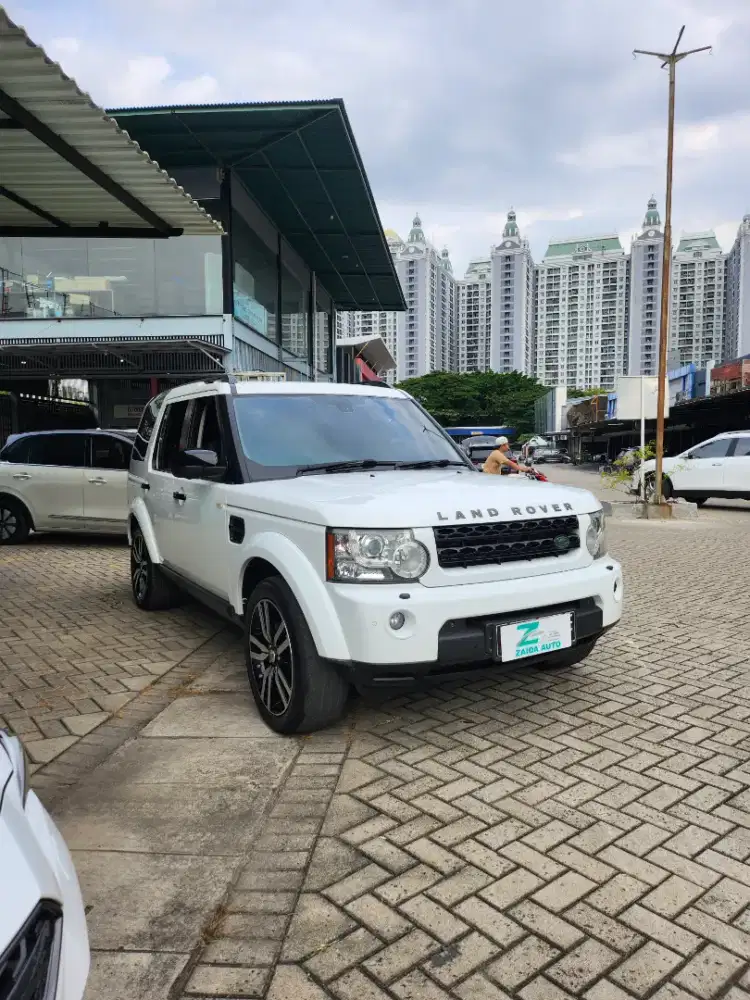 Jual murah Land Rover Discovery 4 diesel hse 2011