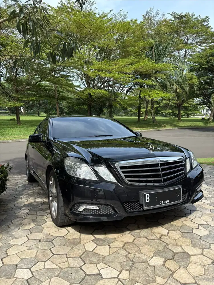 Mercedes-Benz E250 2010 Bensin