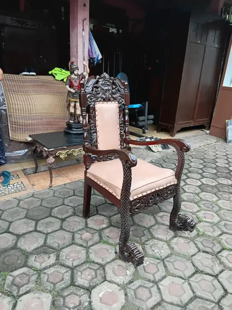 Kursi jati ukiran naga dan burung hong antik