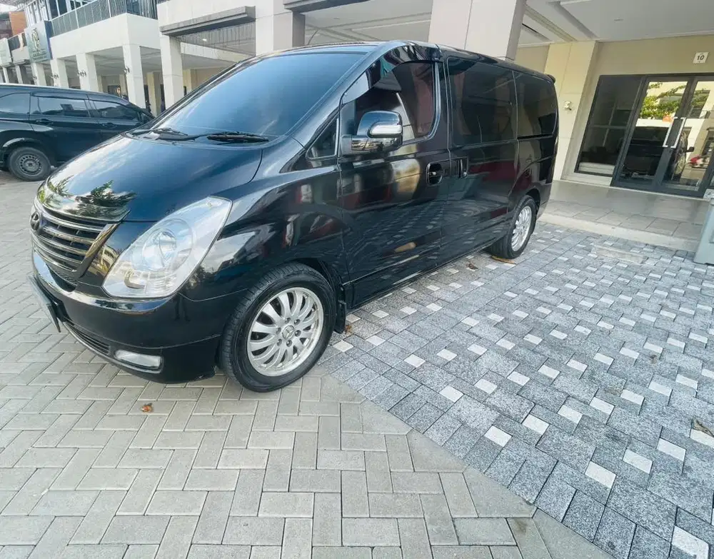 Dijual Hyundai H1 Royale Diesel AT