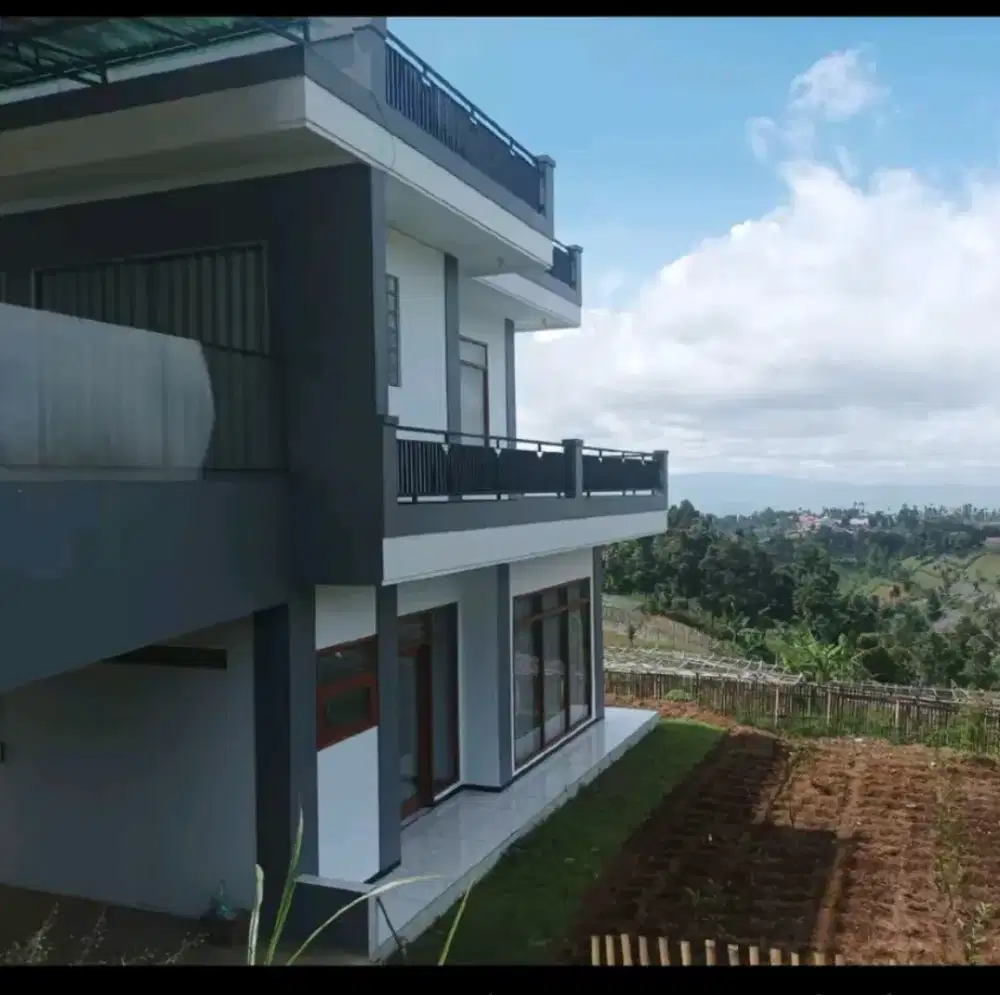 Rumah Toko Semi Villa