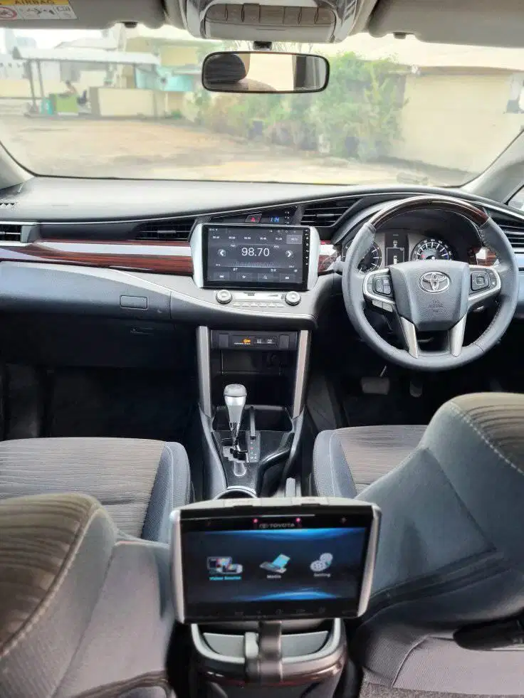 Innova 2.0 Q AT Captain Seat