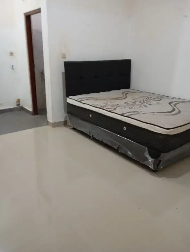 Disewakan kos fasilitas AC, wifi dan kasur jalan jempiring no 7 dps