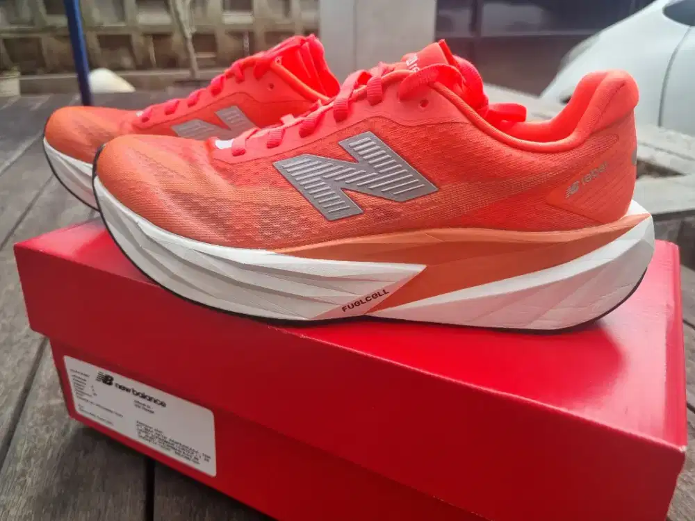 New Balance Rebel V5 - red baru