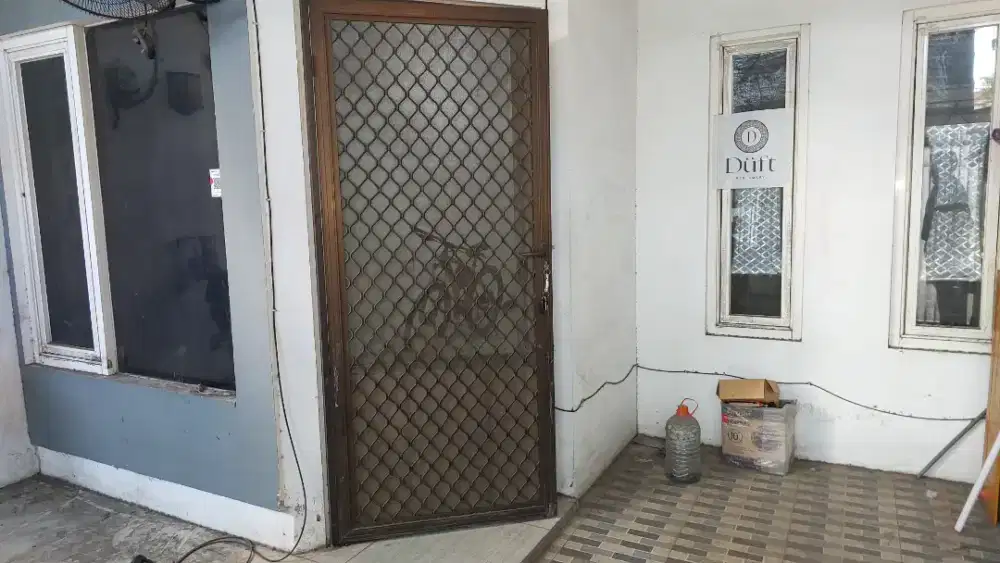 Disewakan murah rumah siap huni raya kalijudan