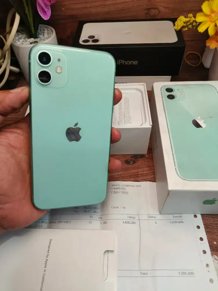 Iphone 11 128 gb green mulus fullset original garansi bisa tt hp lain