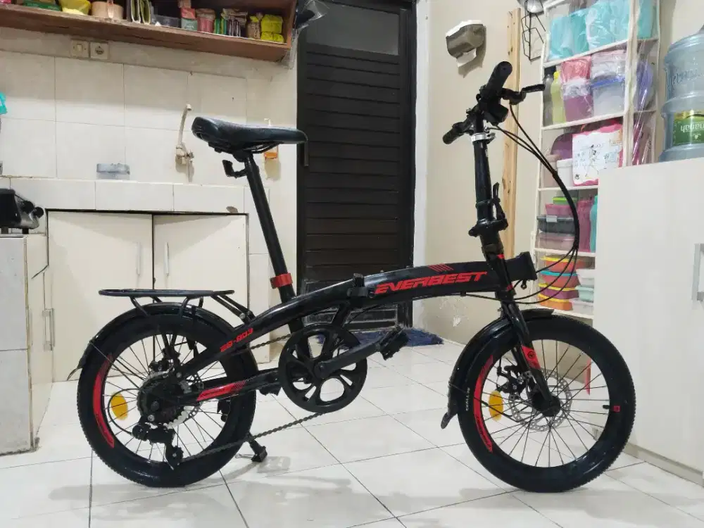 Sepeda lipat Pacific everbest