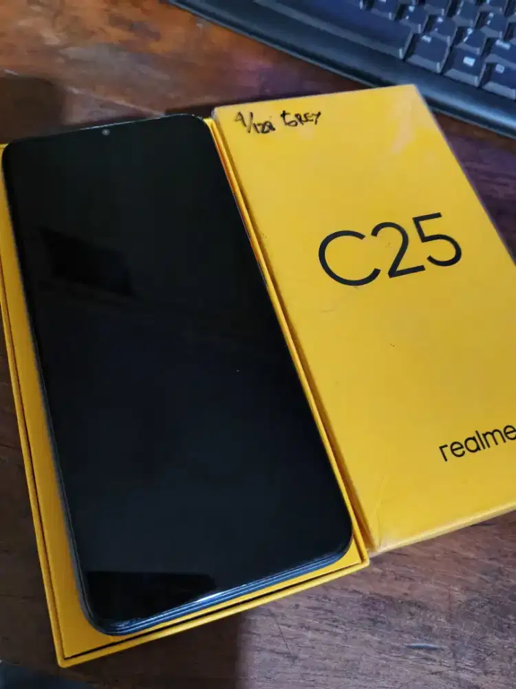 Realme c25 4/128 normal