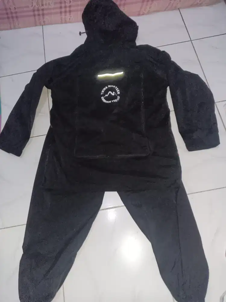 Jas hujan premium twinsnineteen