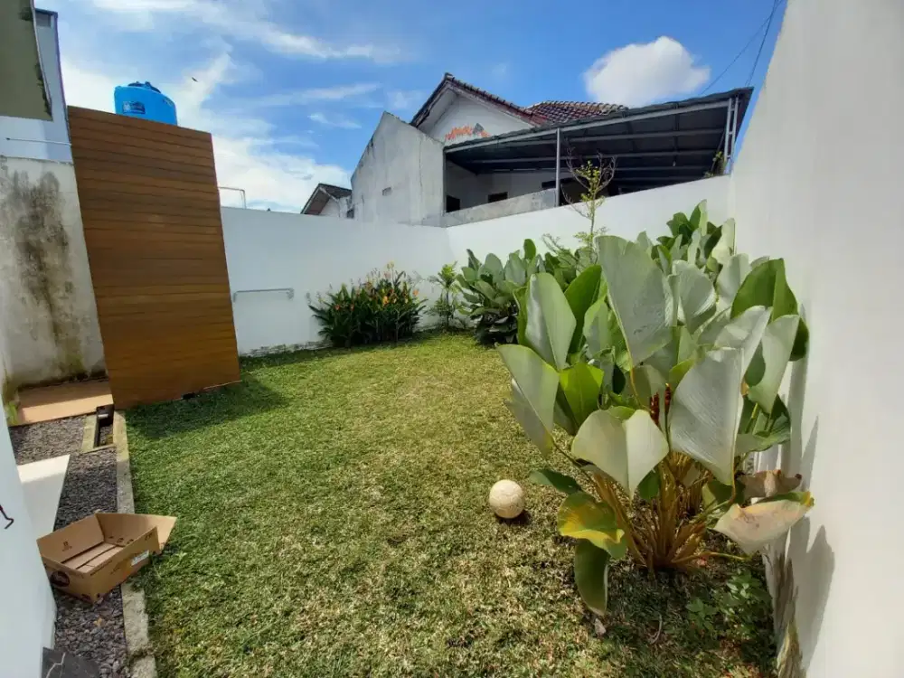 Rumah Aestetik scandinavian dekat paramount school dan pim