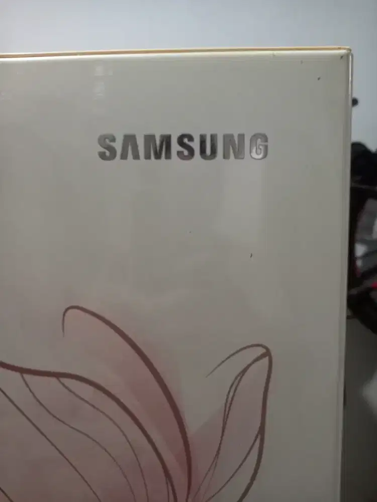 Jual cepat..kulkas 2 pintu kondisi tidak dingin