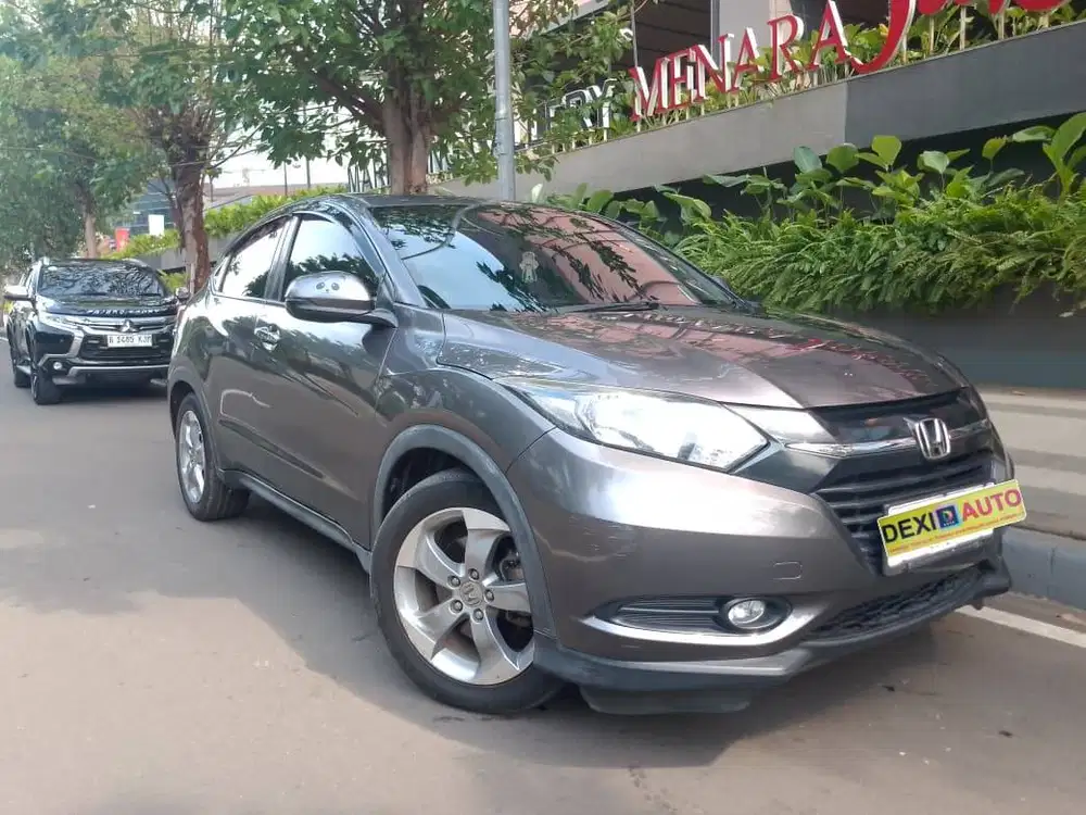 (KM40000)HONDA HRV E AT NIK 2017 TV FACELIFT FLOATING KM RENDAH!!