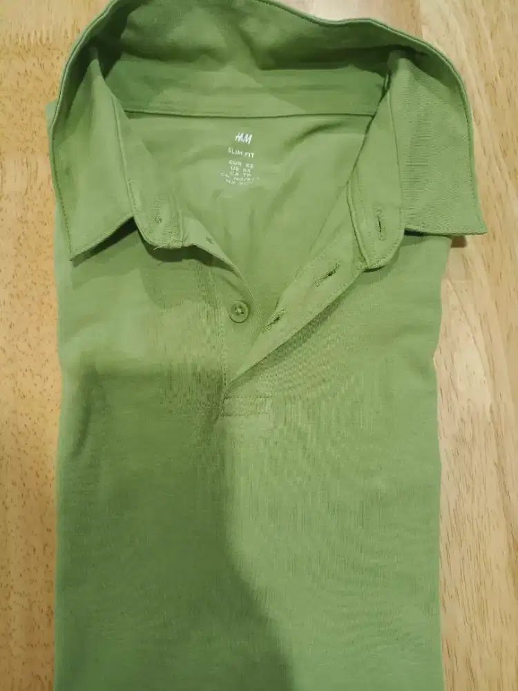 Polo H&M Slim Fit Hijau Sage