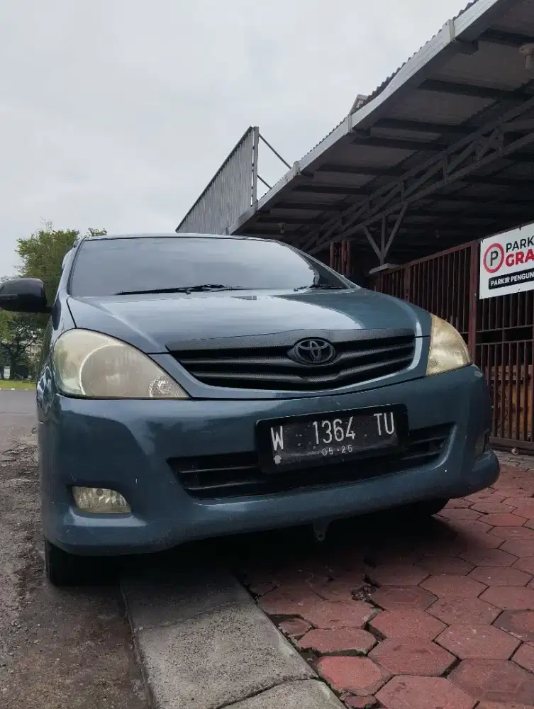 Innova G 2.0 thn 2010 MT