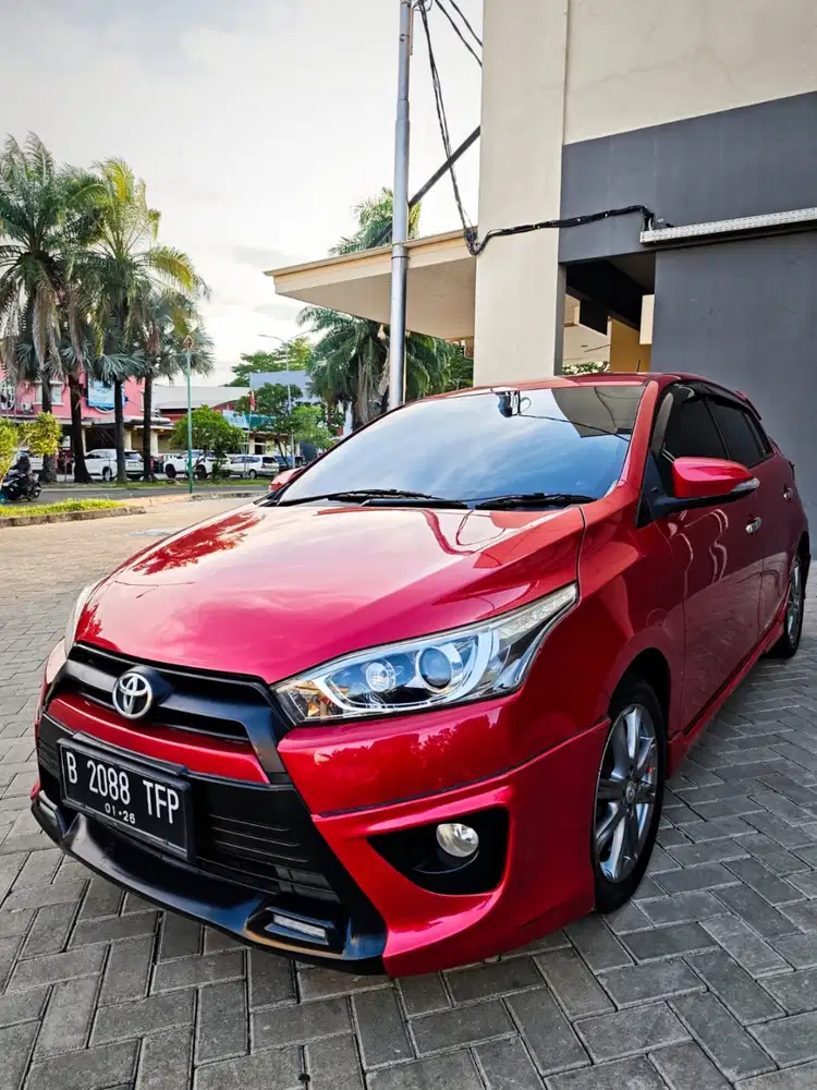 DP 5 JT TOYOTA YARIS S TRD 1.5 MATIC 2016