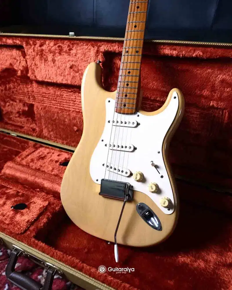 Gitar elektrik Fender Stratocaster AVRI 57 USA 1998