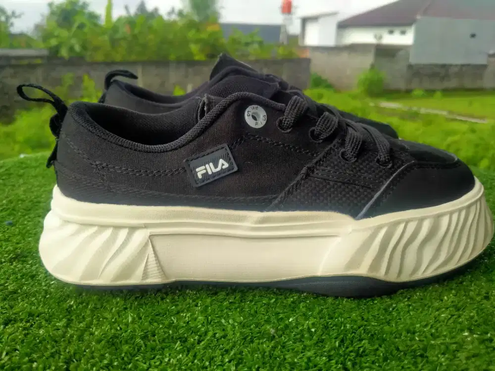 Fila Black and White sz 37