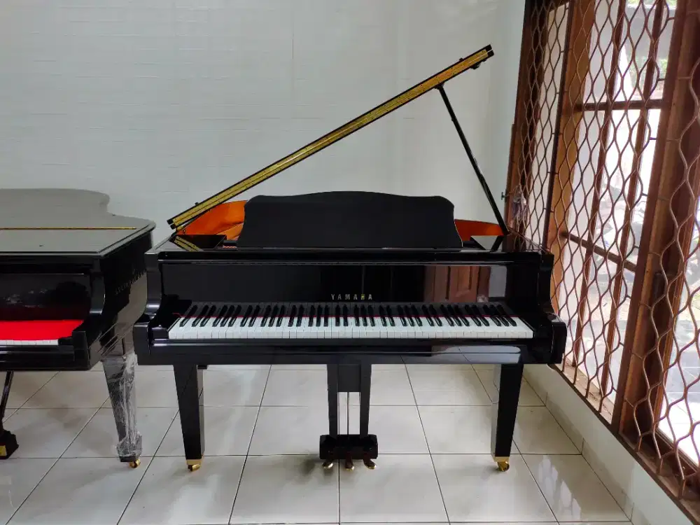 2. Baby Grand Piano Yamaha GB1K Disclavier – Auto Play & Recording