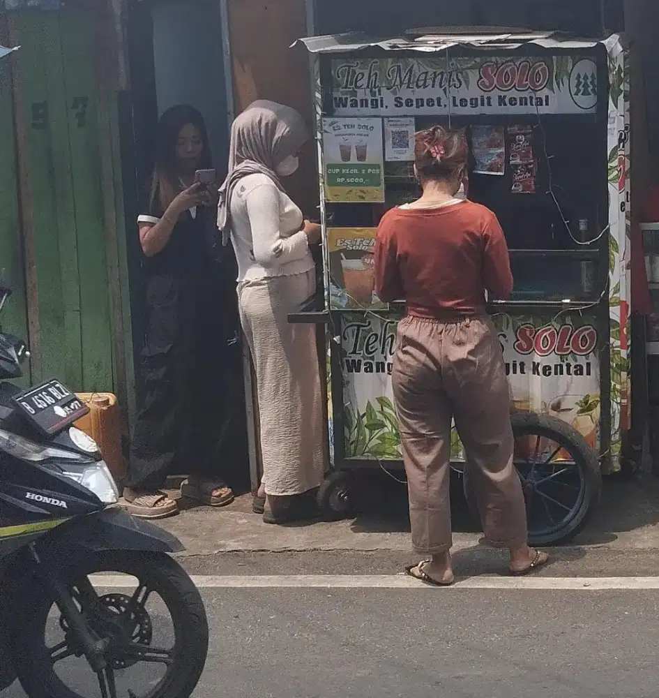 OPER KONTRAK TEH SOLO