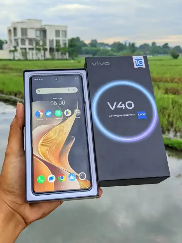 VIVO V40 5G 12/256gb