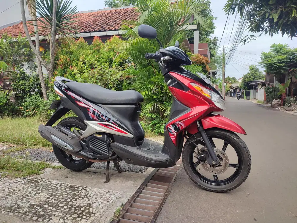 XEON TAHUN 2010 MURMER