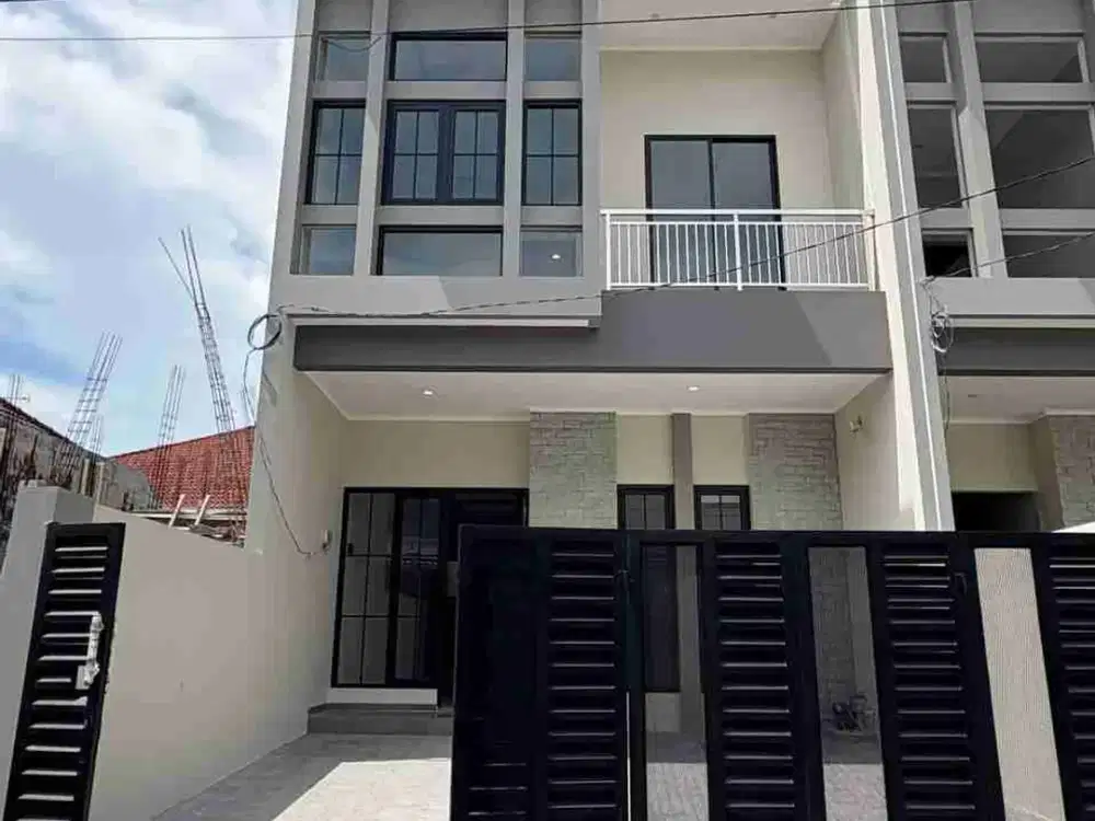 jual Rumah Baru WismaMukti Klampis dekat Manyar