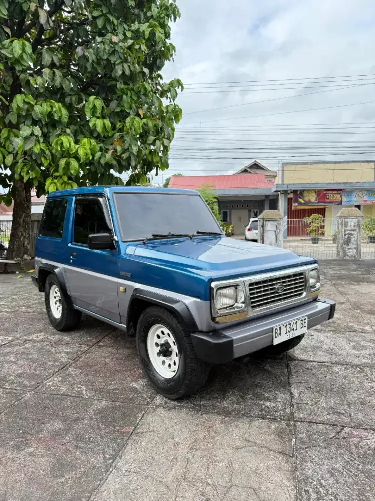 Feroza 1995 oto ganteng bana