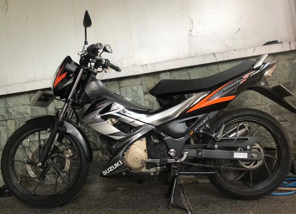 Suzuki satria fu150 ckd 2007 hitam abu