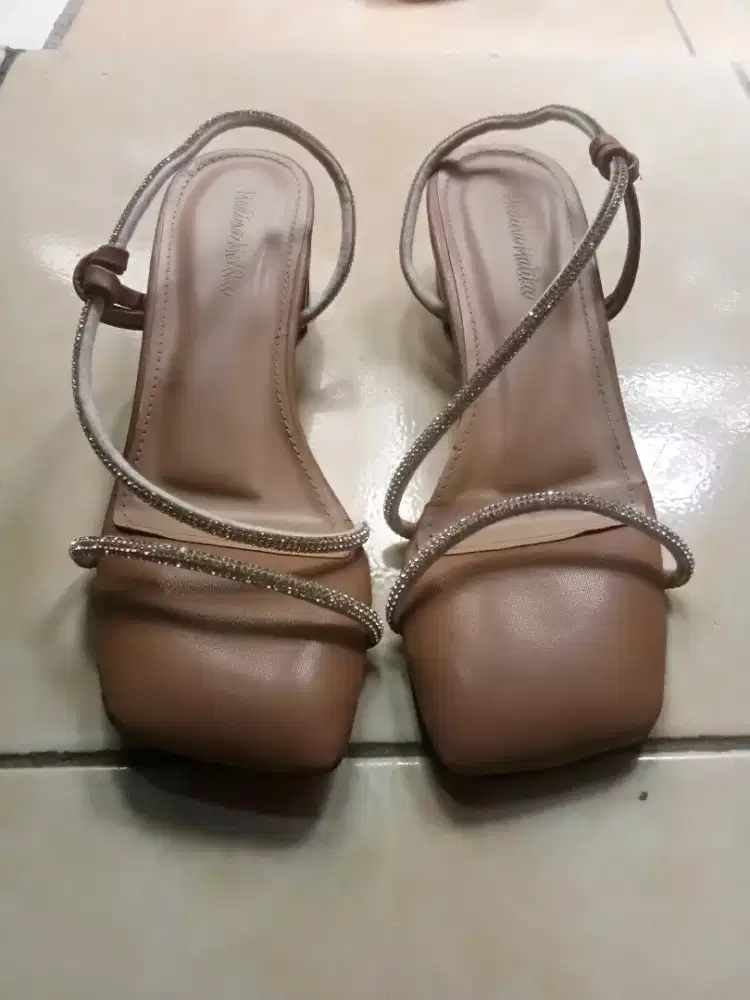 Sendal Wanita Medina Malika