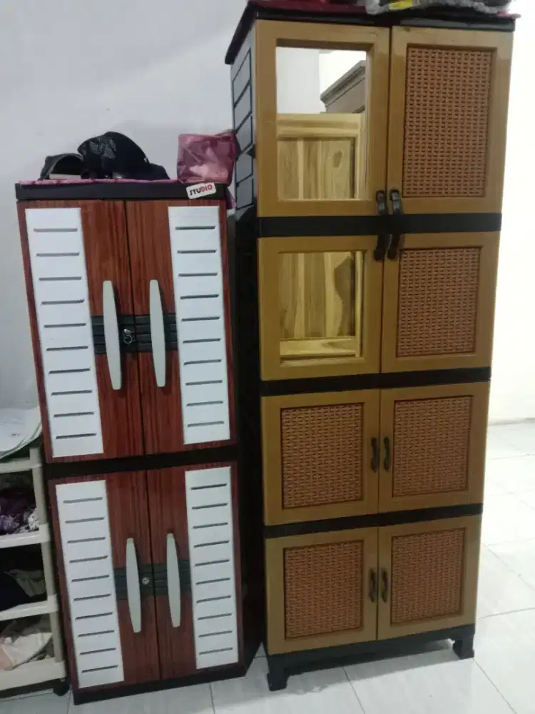 Lemari napoly & studio