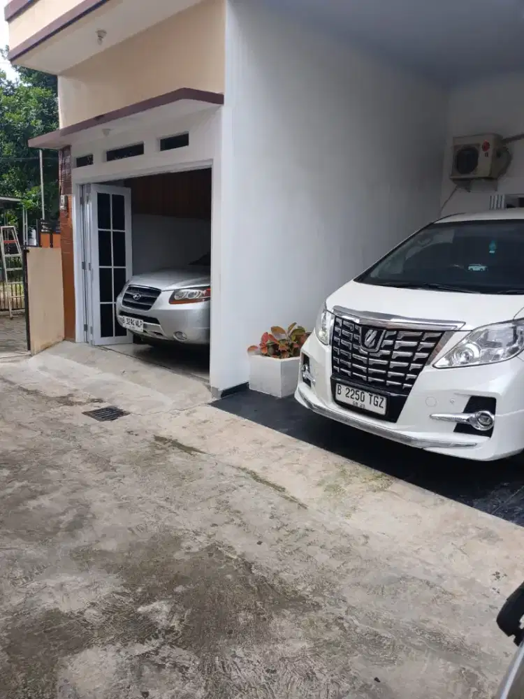 Rumah baru 3 lantai