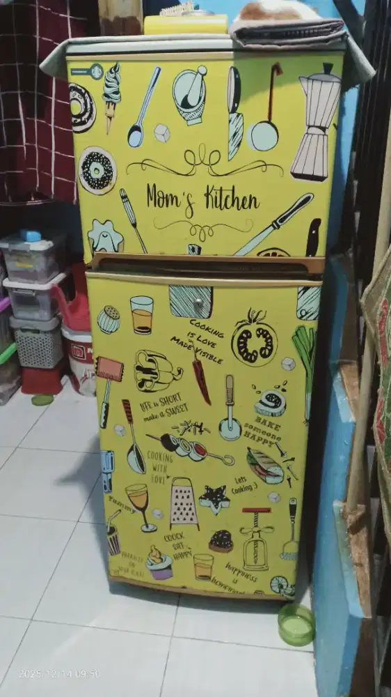 Jual cepat kulkas 2 pintu sharp