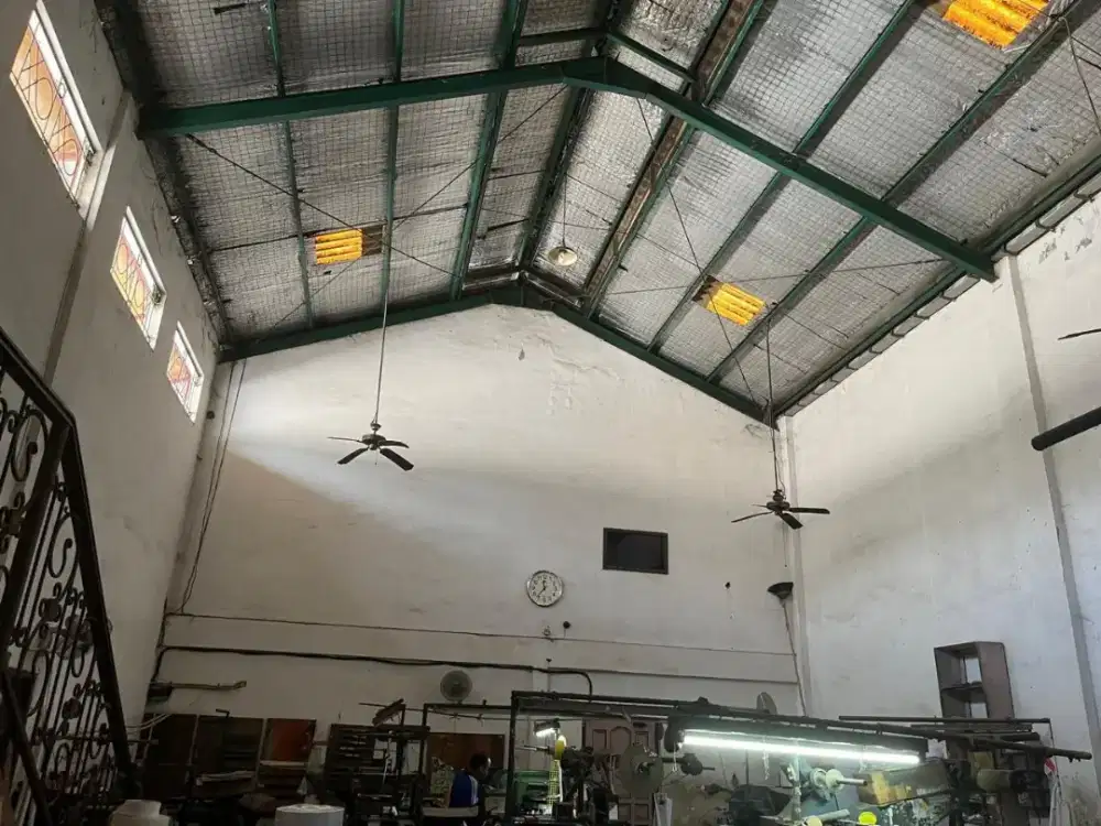 SEWA BANGUNAN USAHA RAYA MERR NOL JALAN