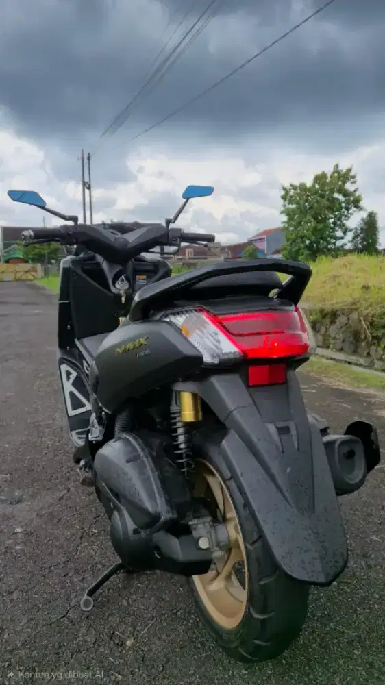 DIJUAL YAMAHA NMAX TAHUN 2018
WARNA HITAM DOFF
TANGAN 1 BELI DARI BARU
