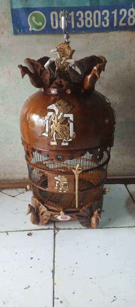 Sangkar ukir wayang