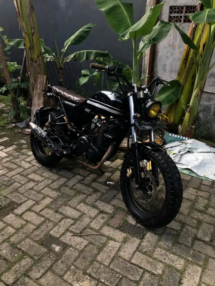 Scrambler yamaha byson