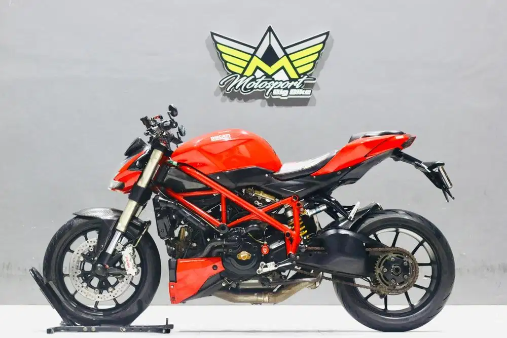 DUCATI STREET FIGHTER 848 like new panigale ZX6R Z800 Ducati monster