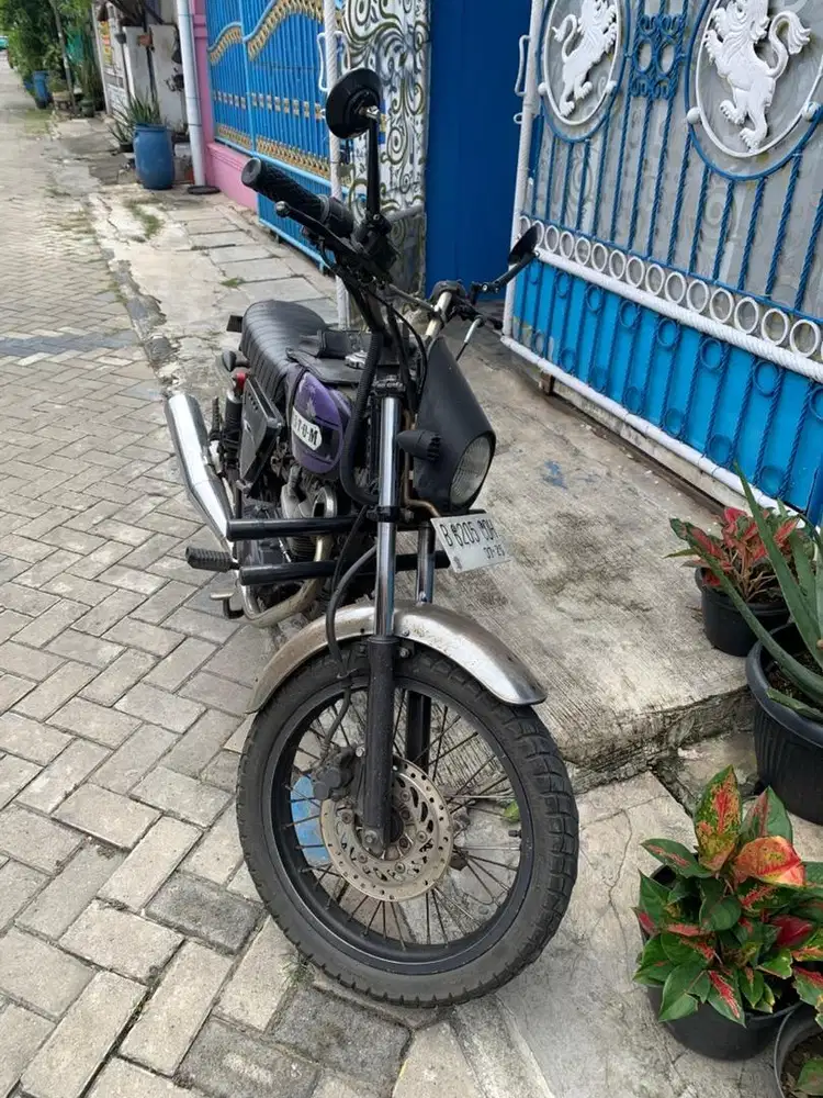 Motor Custom Megapro 2005