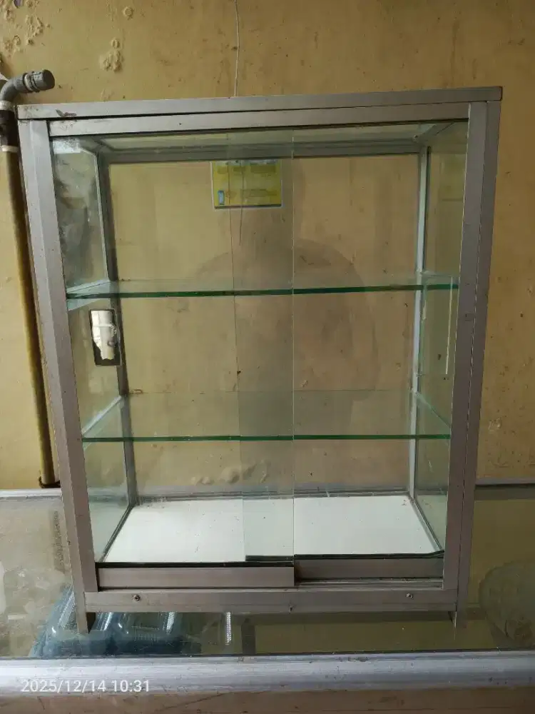 Jual Cepat etalase Bekas