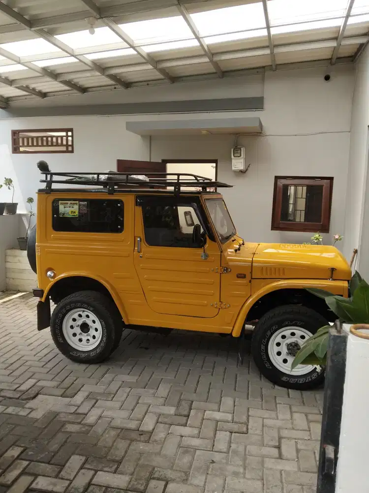 Suzuki Jimny 1981 Bensin