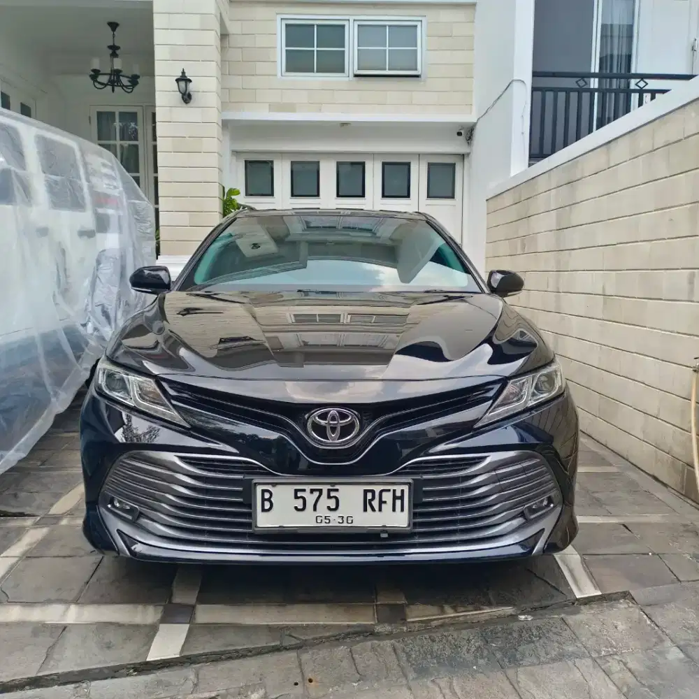Toyota camry V th 2020 orisinil terawat pribadi harga tsb cash nego