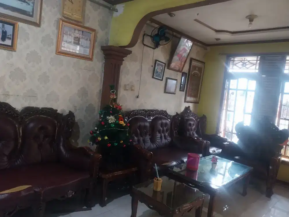 Saya jual kursi tamu mau ganti yg mini