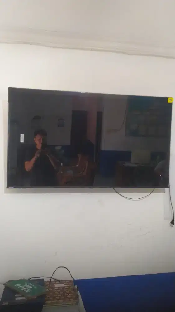 Bracket tv, briket tv, braket tv, breket tv/gantungan tv