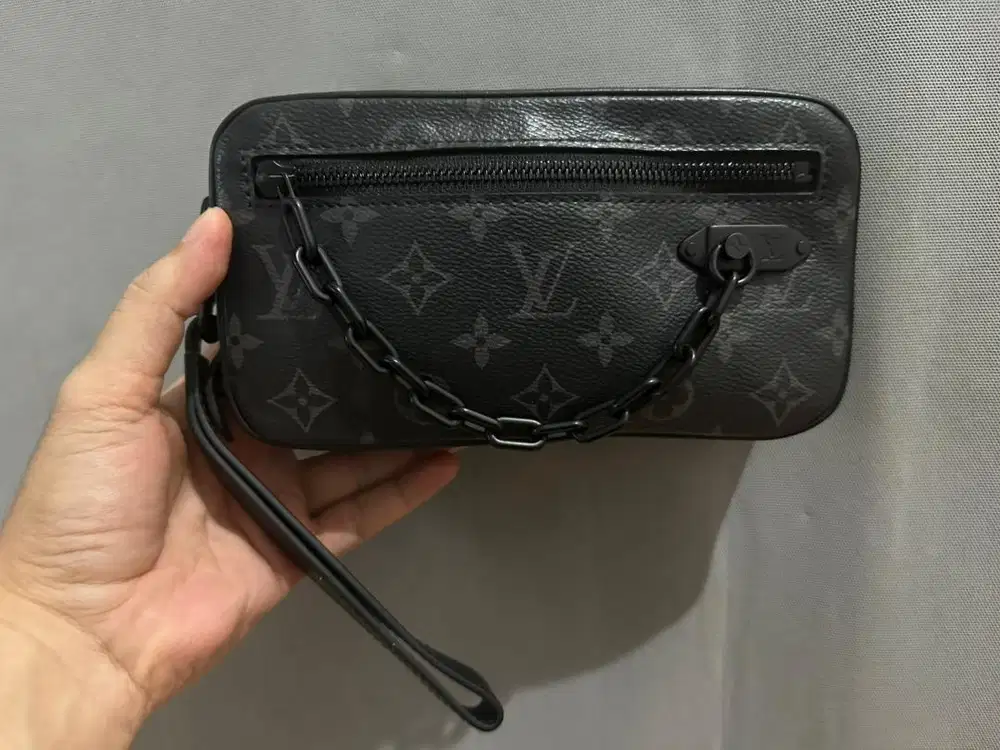Wts pouch louis vuitton