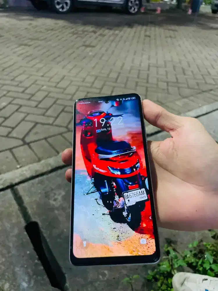 Infinix hot 30 ram 8+8/128 Sonic white